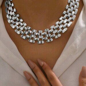 Fashionable Chain Collarbone Necklace